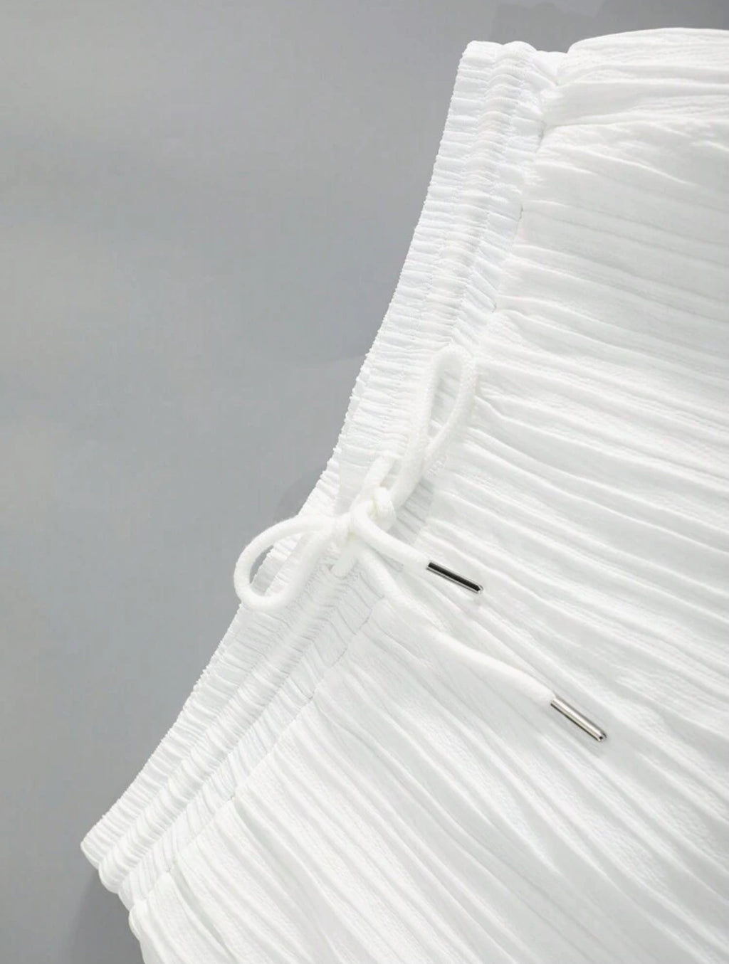L’Essentiel Blanc – Ensemble Élégant, Coupe Moderne & Sobriété Chic